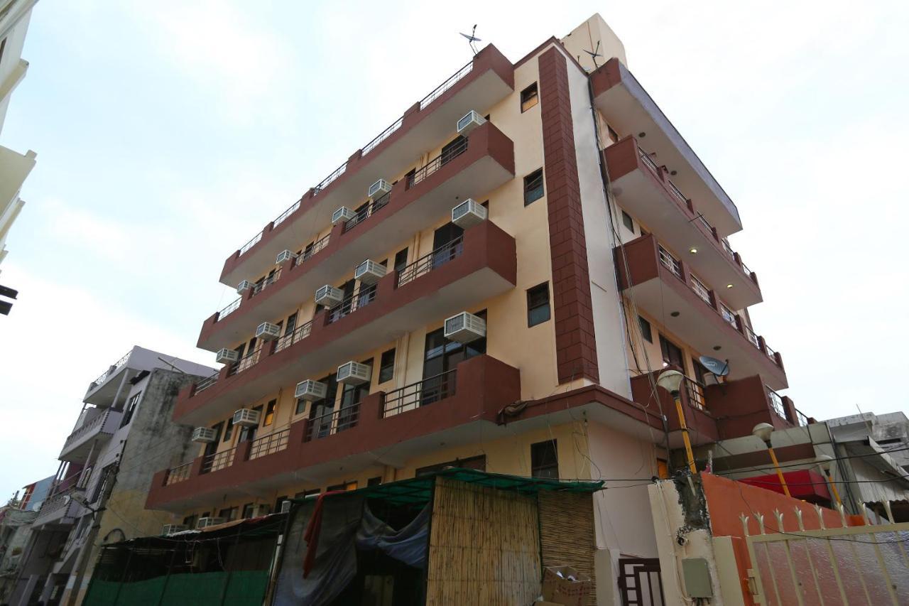 Oyo Flagship 14774 Sector 14 Gurgaon Hotel Exterior foto